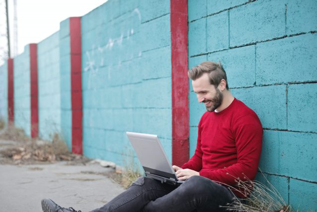 pexels-andrea-piacquadio-941572 https://www.edepartment.nl/wp-content/uploads/2020/09/pexels-andrea-piacquadio-941572-scaled-e1601037492407-640x427.jpg